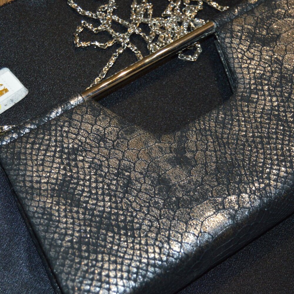 KATE LANDRY~Evening bag purse clutch~Rod Handle~Black Silver SnakeskinMetallic